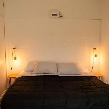 Hermoso Y Comodo Alojamiento Con Patio En Nunez بوينس آيرس المظهر الخارجي الصورة