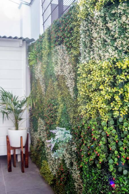 Hermoso Y Comodo Alojamiento Con Patio En Nunez بوينس آيرس المظهر الخارجي الصورة