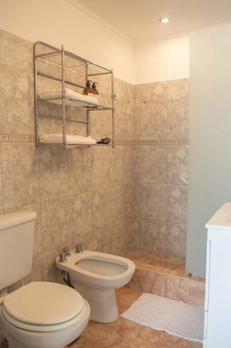 Hermoso Y Comodo Alojamiento Con Patio En Nunez بوينس آيرس المظهر الخارجي الصورة
