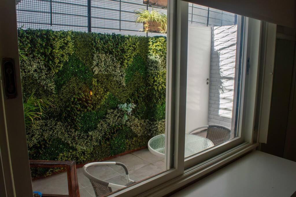 Hermoso Y Comodo Alojamiento Con Patio En Nunez بوينس آيرس المظهر الخارجي الصورة